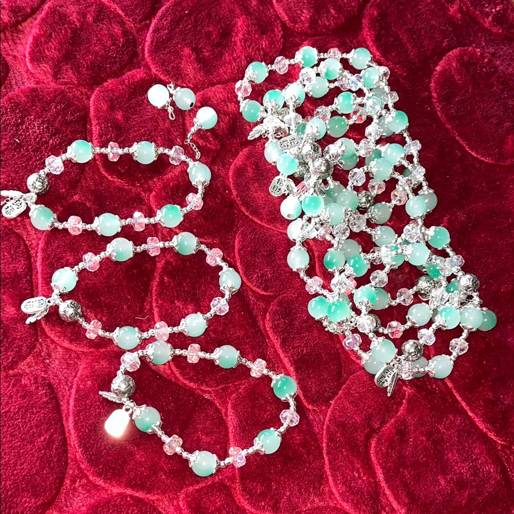 Elegant Silver and Green Beaded Bracelet
#11